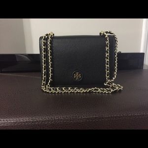 Bombe Tory Burch black cross body bag
